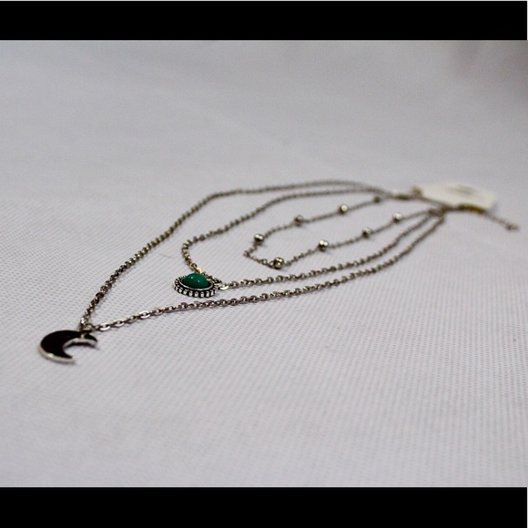 3 in 1 crescent necklace 🌙 - Picture 3 of 4